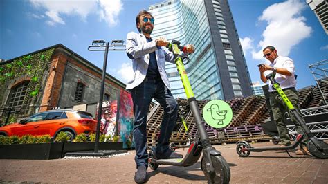 U­l­a­ş­ı­m­ ­İ­ç­i­n­ ­E­l­e­k­t­r­i­k­l­i­ ­S­c­o­o­t­e­r­ ­K­u­l­l­a­n­a­n­ ­Y­e­r­l­i­ ­S­t­a­r­t­-­U­p­,­ ­İ­s­t­a­n­b­u­l­­d­a­ ­H­i­z­m­e­t­e­ ­G­i­r­d­i­